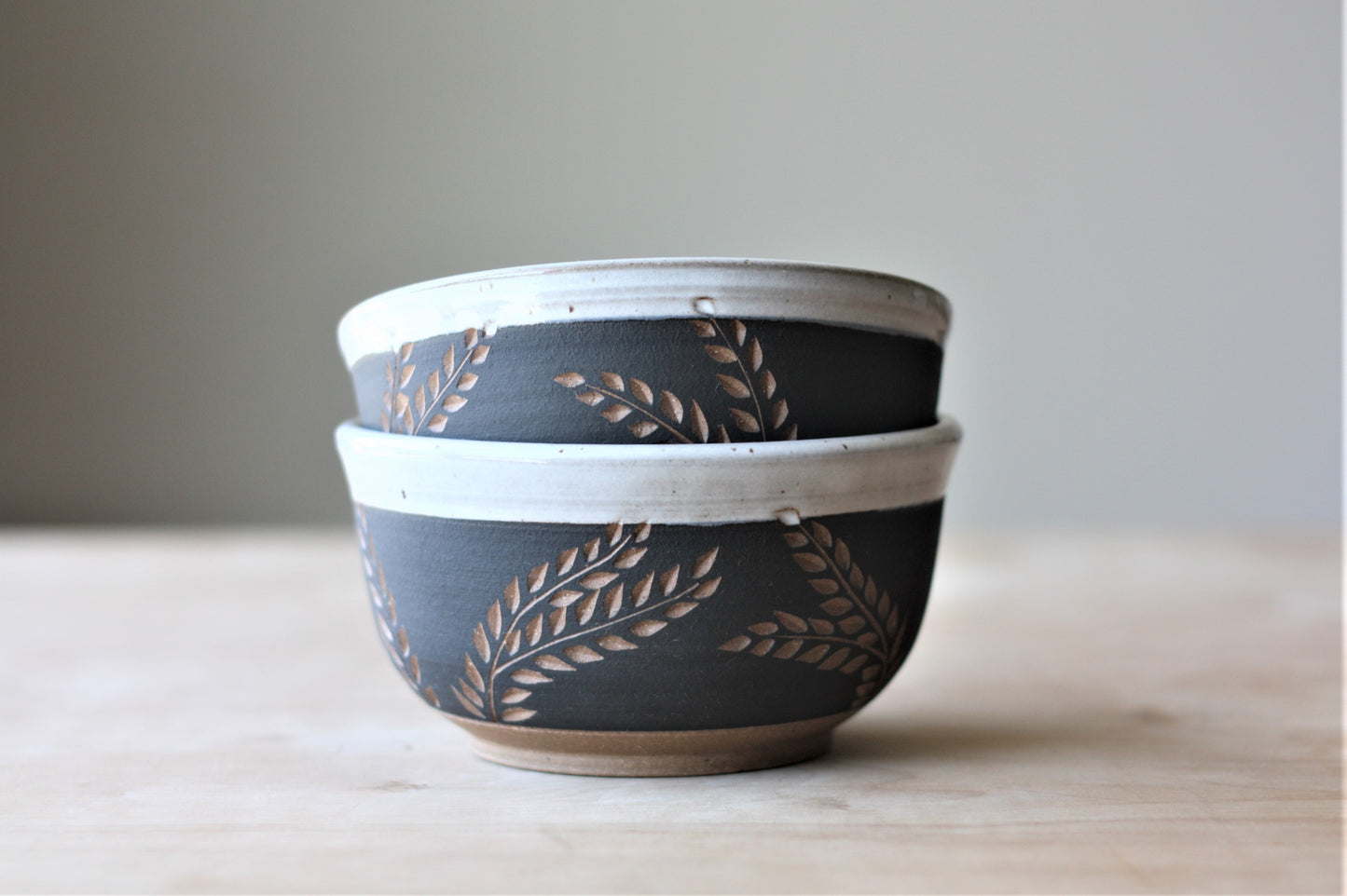 Black and White Floral Bowls (Set of 2)